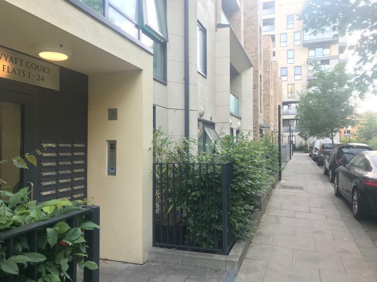 Wyatt Court Daire Londra Dış mekan fotoğraf